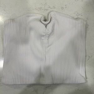 Aritzia Wilfred Crop Top